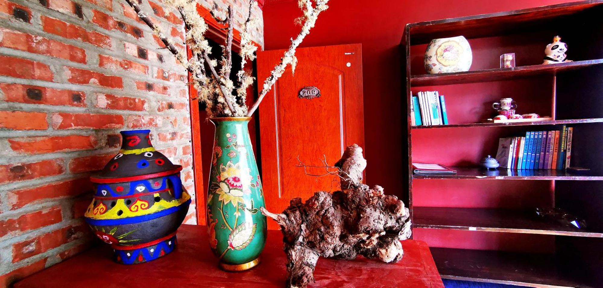 Kangding Guozhuang Nan Wu Hao Boutique Inn Exterior photo