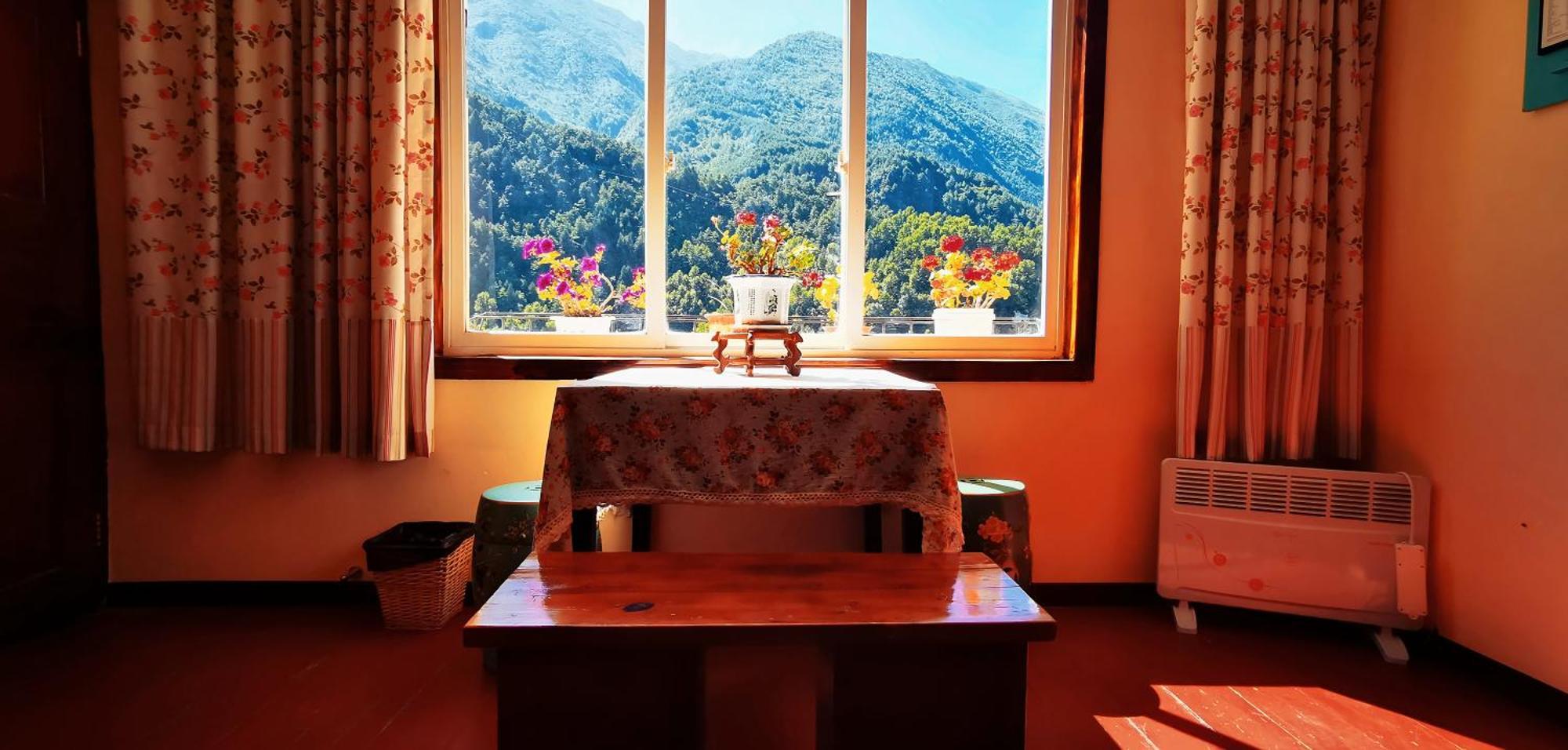Kangding Guozhuang Nan Wu Hao Boutique Inn Exterior photo