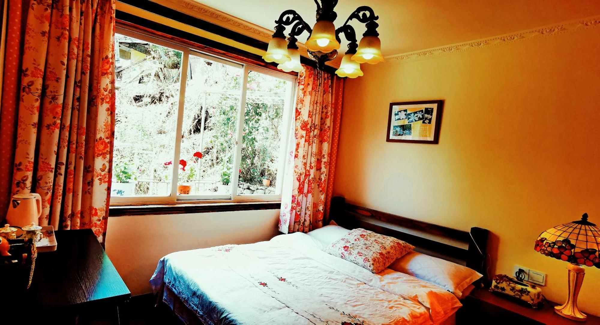 Kangding Guozhuang Nan Wu Hao Boutique Inn Exterior photo