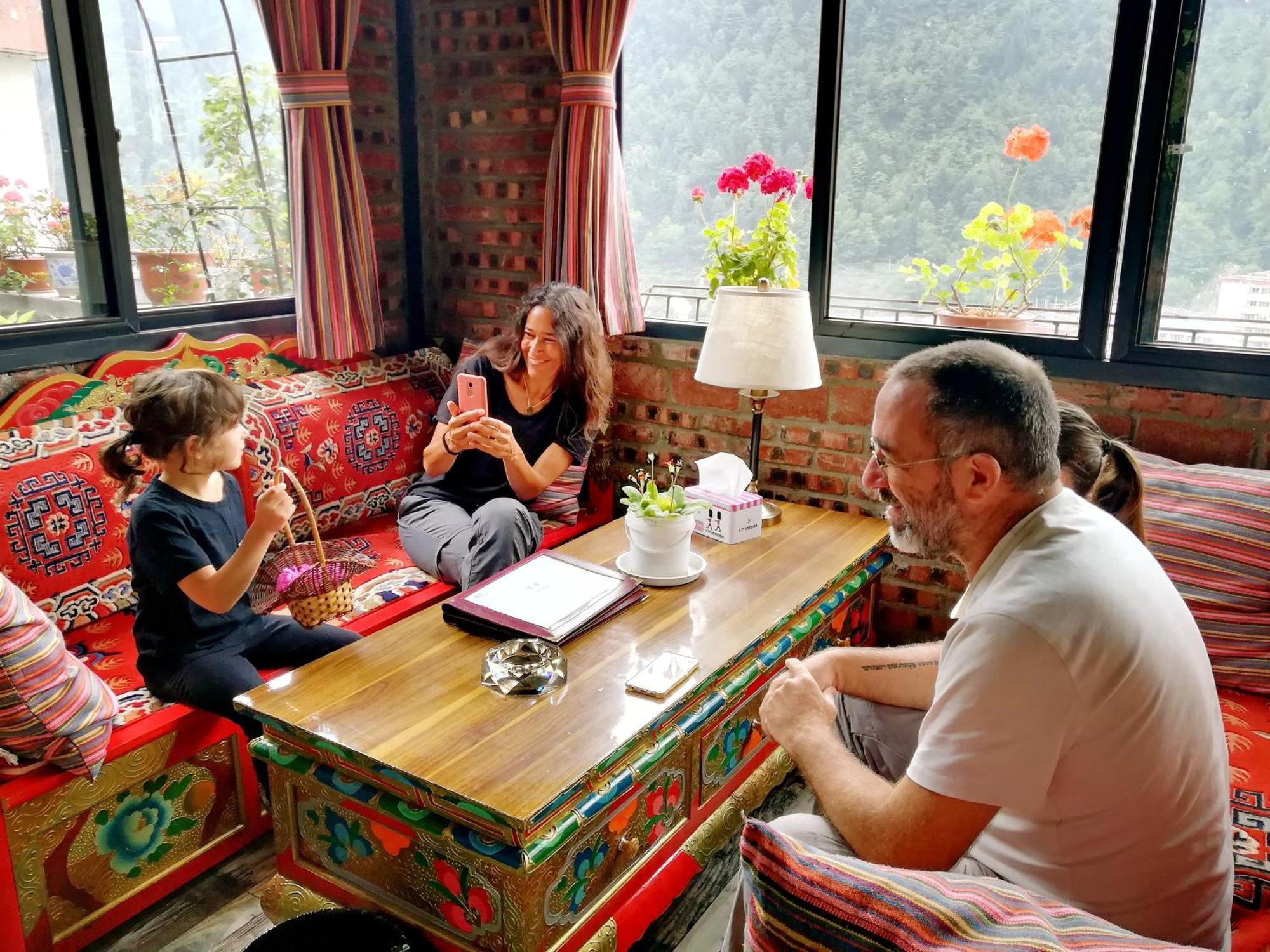 Kangding Guozhuang Nan Wu Hao Boutique Inn Exterior photo