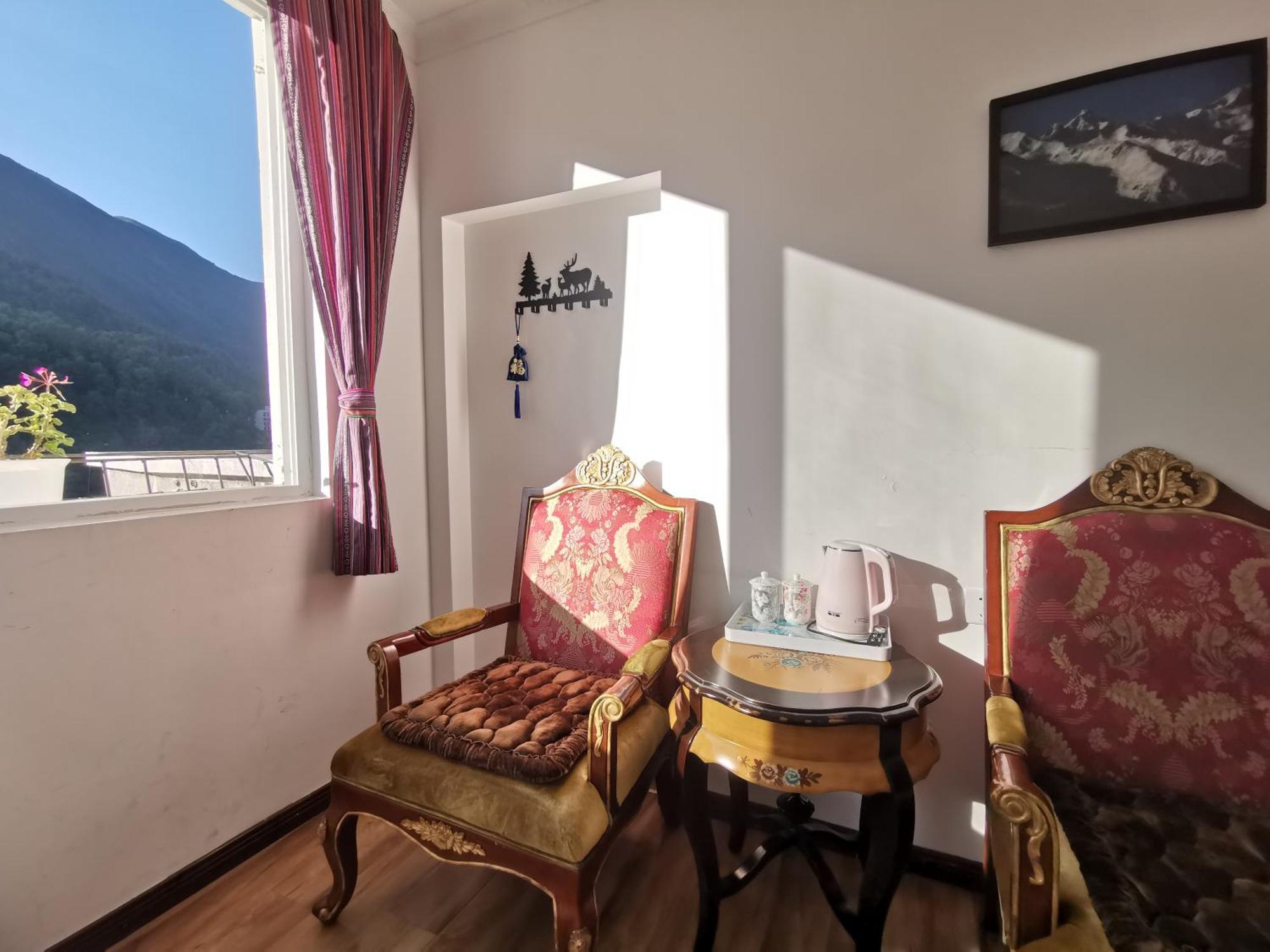 Kangding Guozhuang Nan Wu Hao Boutique Inn Exterior photo